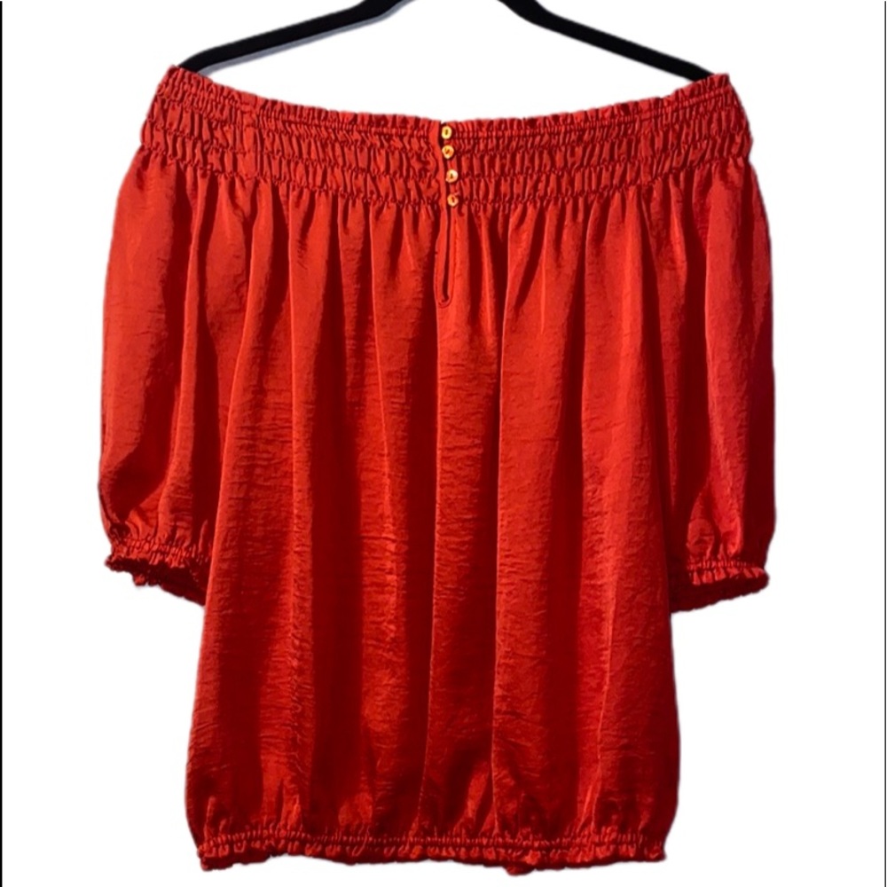Violet & Claire Off Shoulder Blouse